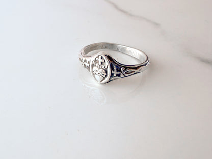 Vinatge-Style Sterling Sacred Heart Ring – Ready to Ship