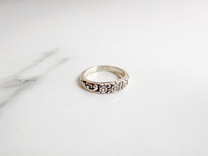 Little Flower Daisy Ring - Made to Order